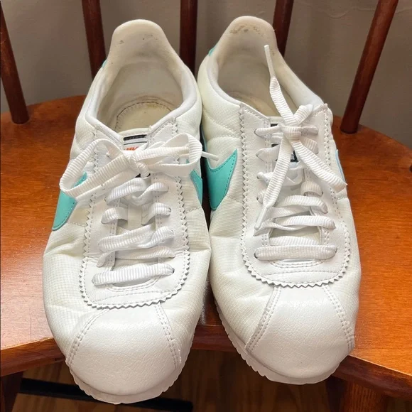 Nike Cortez Sneaker Orange and Blue Size 9.5 - Picture 3 of 12